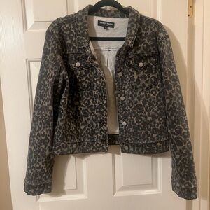 NWOT Junior’s Ashley Mason Cropped Leopard Print Cotton Blend Jean Jacket Size L